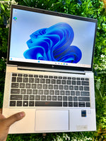 Load image into Gallery viewer, Hp Elitebook 830G8 Core i7/11th/16gb/256SSD
