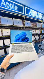 Load image into Gallery viewer, Dell latitude 5440 Core i7/13th gen/16gb RAM /512SSD
