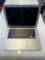 Load image into Gallery viewer, Macbook Air 1466 Core i5/8gb/256SSD
