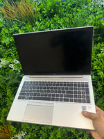 Load image into Gallery viewer, Hp elitebook 850G7 Core i5/10th/16gb/256SSD
