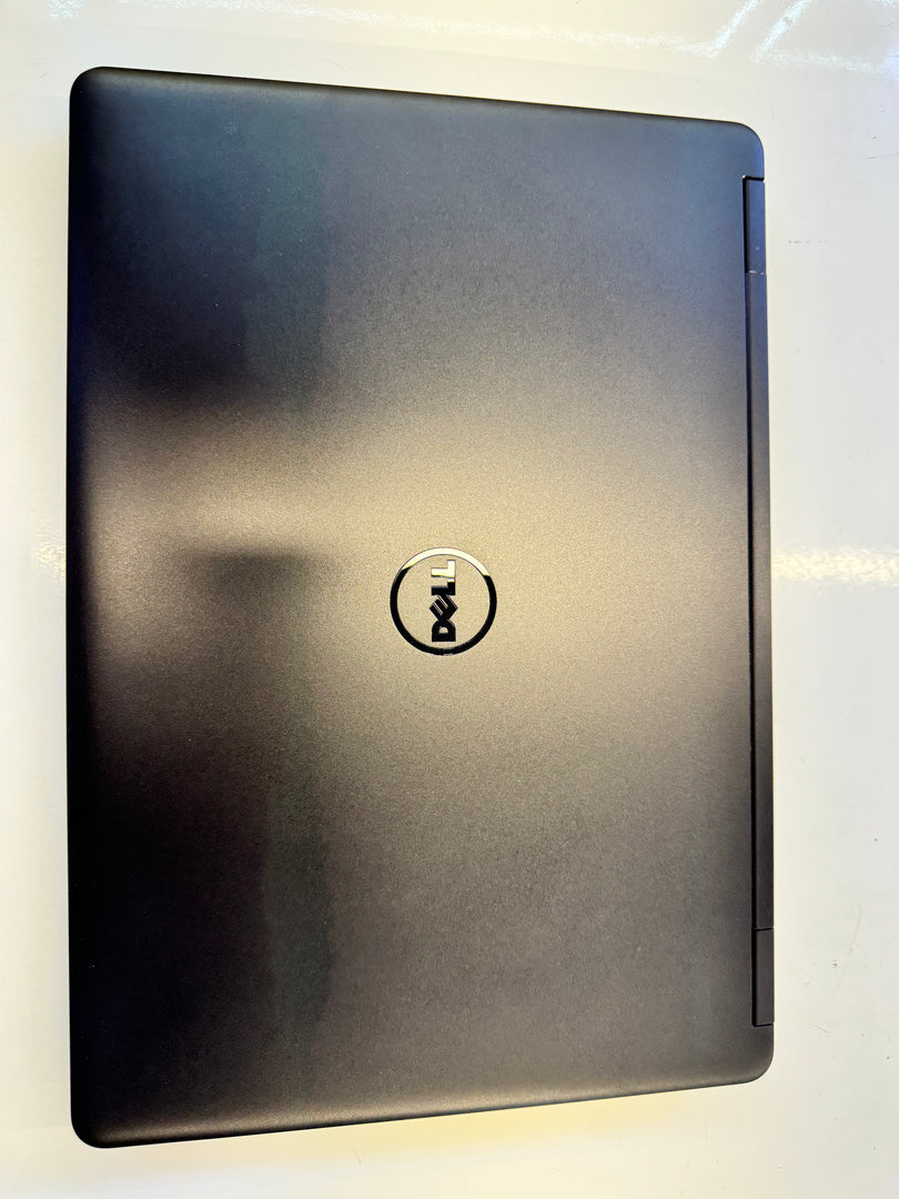 Dell latitude 5470 Core i5/6th/8gb/256SSD