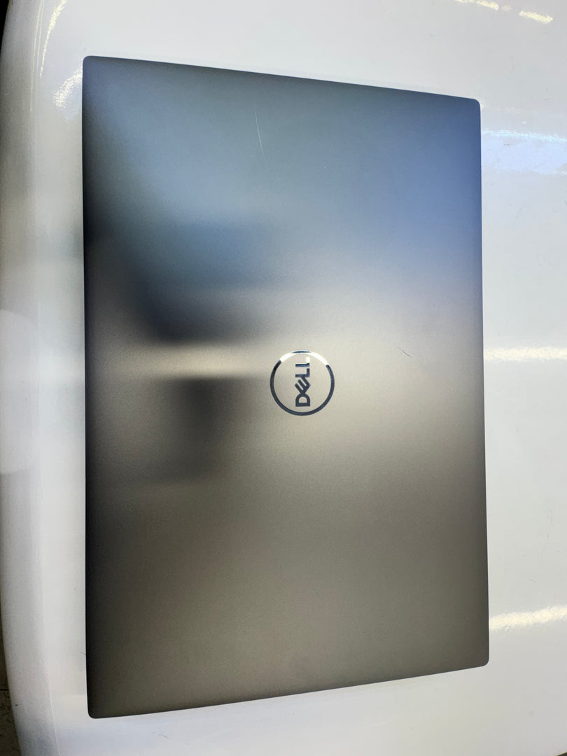 Dell precision 5550 Core i7/10th/16gb/512SSD/4gb graphics