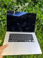 Load image into Gallery viewer, Macbook Pro 2141 Core i7/16gb/512SSD/4gb graphics
