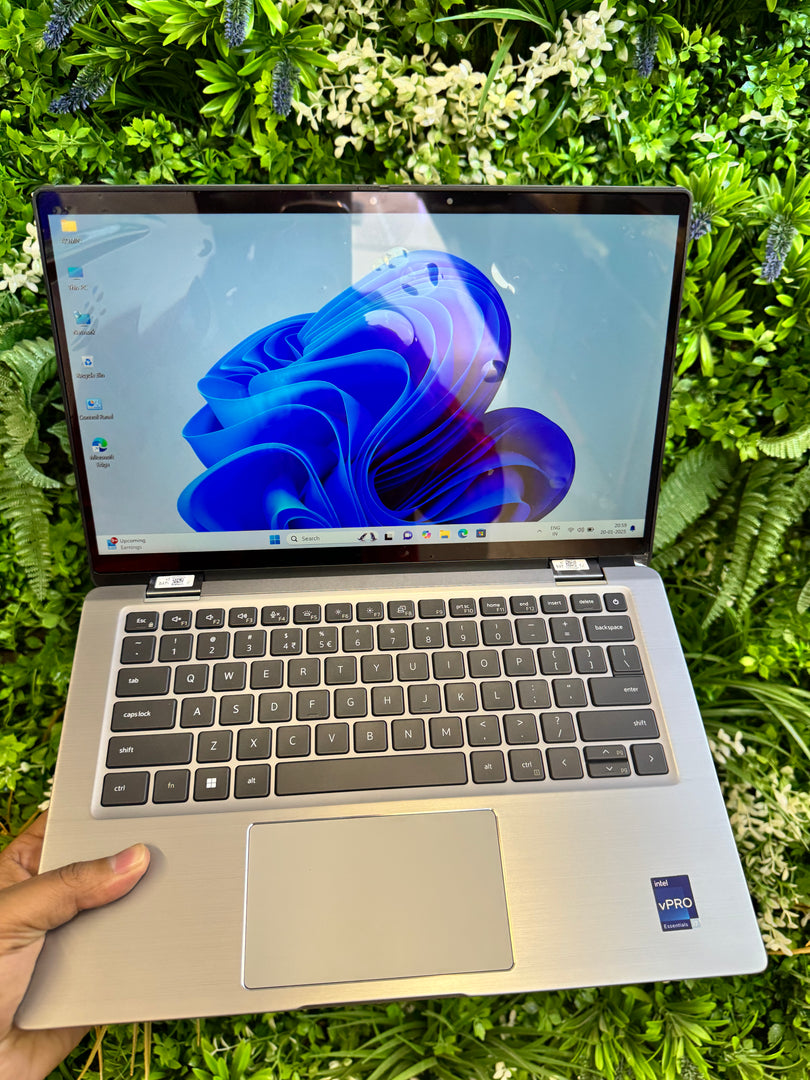 Dell Latitude 2 in 1 – 11th Gen Intel Core i5, 16GB RAM, 512GB SSD (Model 7420)