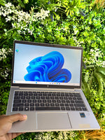 Load image into Gallery viewer, Hp Elitebook 830G8 Core i7/11th/16gb/256SSD
