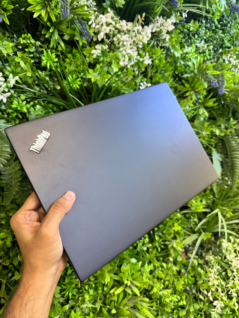 Lenovo thinkpad T14s Ryzen 5pro /16gb/256SSD