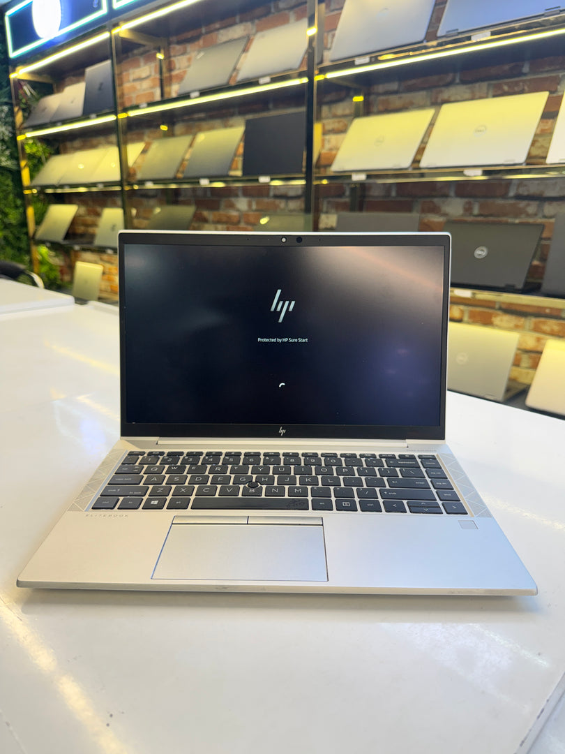 Hp Elitebook 840G8 core i7/11th/16gb/256SSD