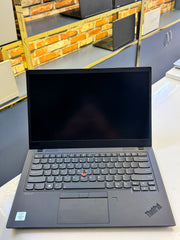 Lenovo Thinkpad X1 carbon Core i7/10th/16gb/256SSD