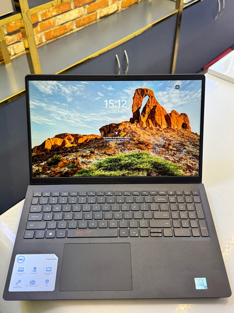 Dell Latitude – 11th Gen Intel Core i5, 16GB RAM, 256GB SSD (Model 3520)