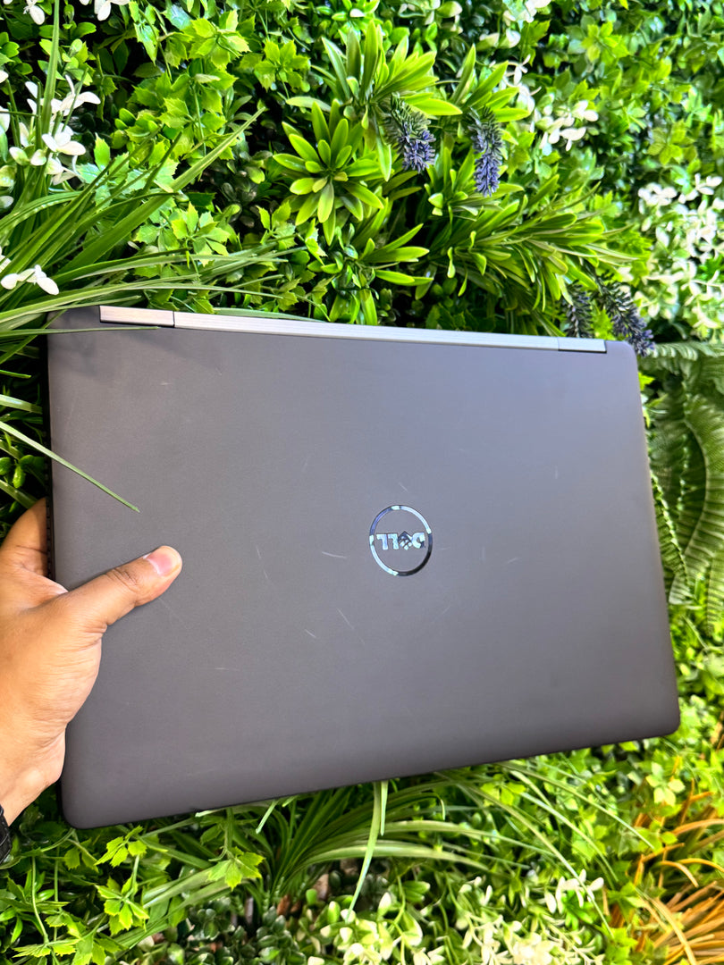 Dell Latitude – 6th Gen Intel Core i5, 8GB RAM, 256GB SSD (Model 5570)