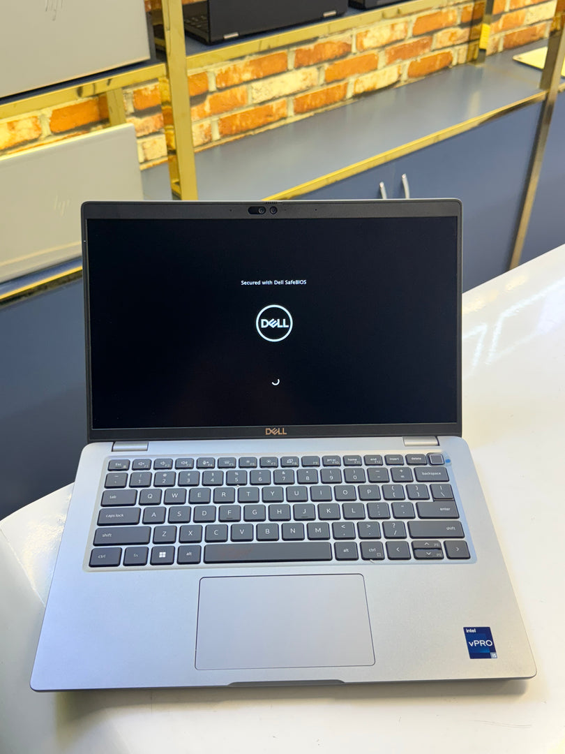 Dell Latitude – 11th Gen Intel Core i5, 16GB RAM, 256GB SSD (Model 5420)