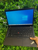 Load image into Gallery viewer, Lenovo Thinkpad t490 Core i5/8th/8gb/256SSD
