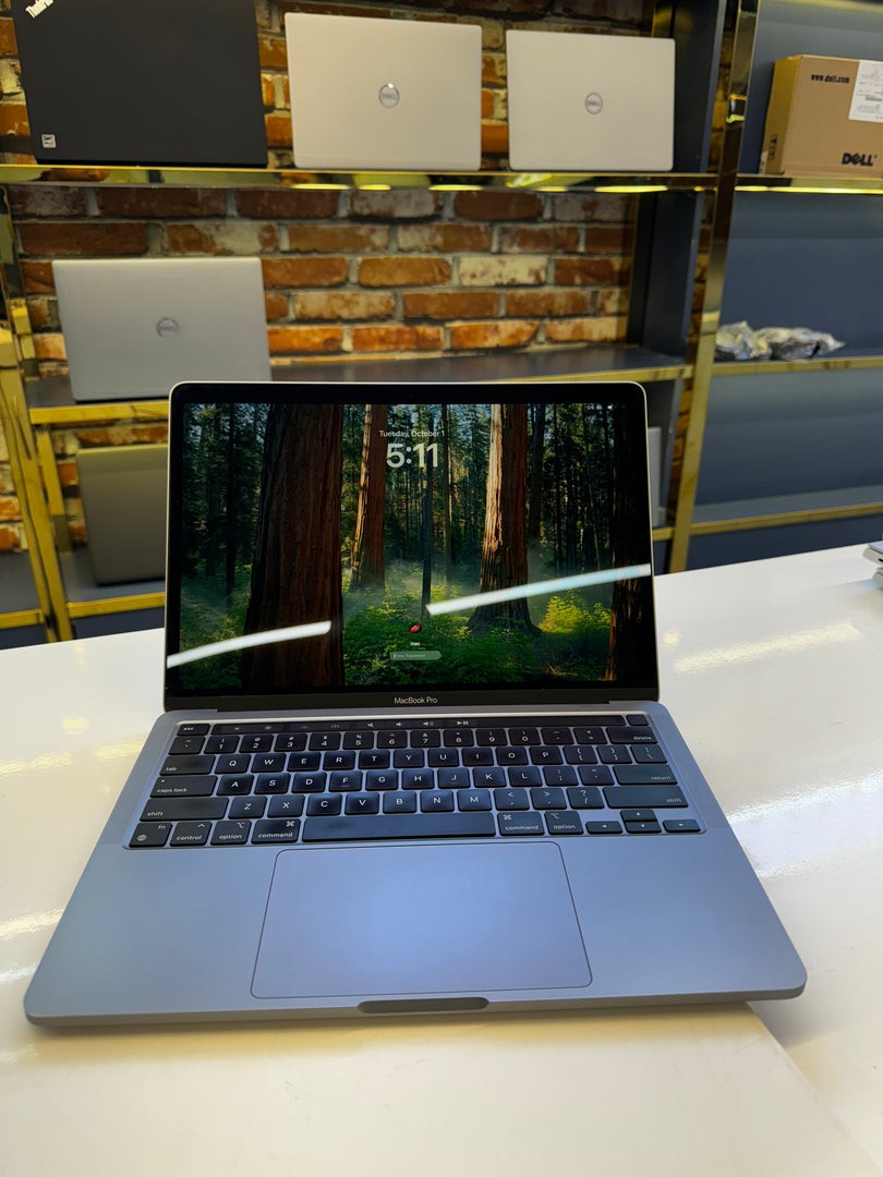Macbook Pro 2251 core i7/16gb /512SSD