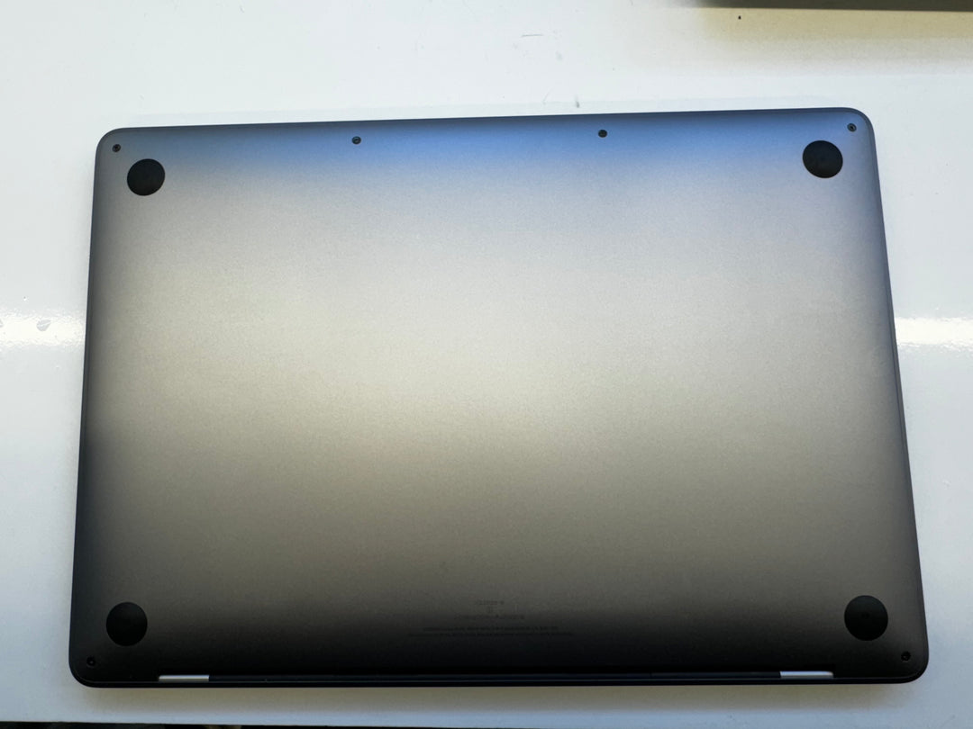 Macbook Pro 2251 core i7/16gb /512SSD