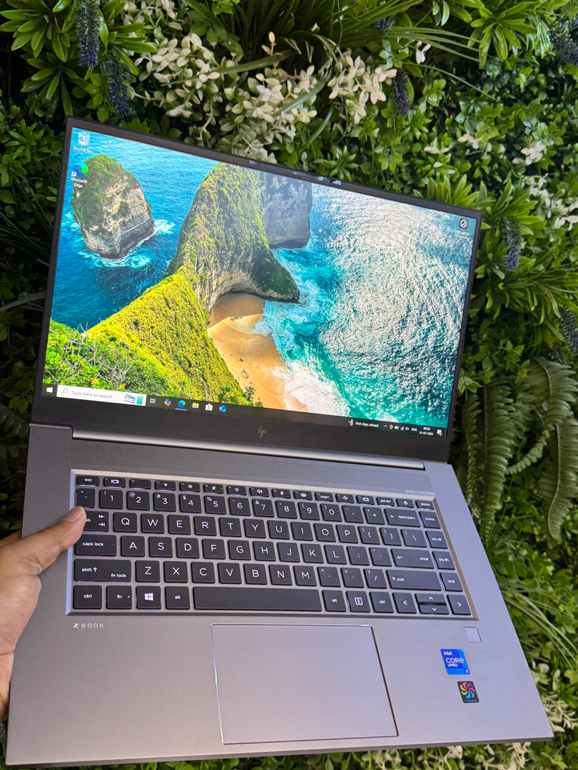 Hp Zbook studio G8 Core i7/11th/16gb/512SSD