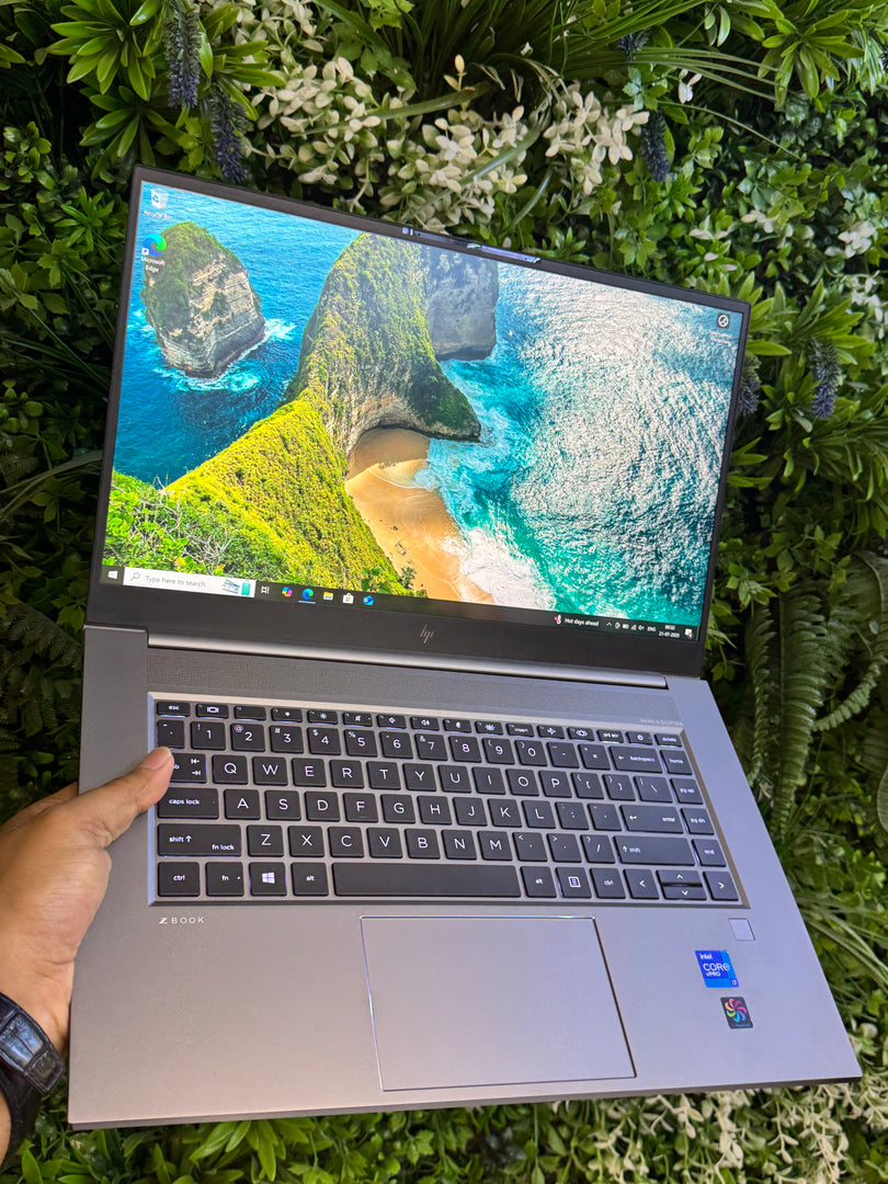 Hp Zbook studio G8 Core i7/11th/16gb/512SSD