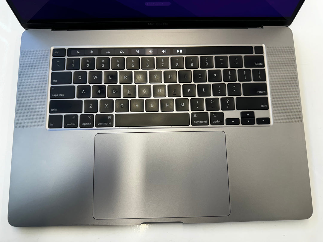 Macbook Pro 2141 Core i9/32gb/512SSD/4GB graphics